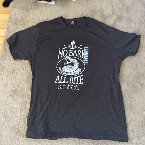 New Tucson Az Arizona No bark all bite snake  Graphic t-Shirt Short Sleeve XL - Picture 1 of 4